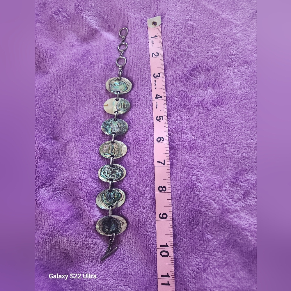 Elegant Abalone Silver and Green Bracelet